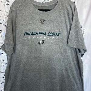 Athletic Works NFL Equipment Philadelphia Eagles Gray Performance Training T-Shi
